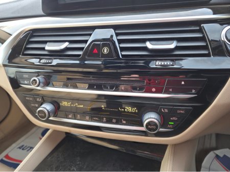 2017 BMW 5 Series 523D LUXURY UPGRADED PACK EDITION FULL LEATHER ELECTRIC HEATED SEATS - 360 REVERCE CAMERA - PRIVACY GLASS €24,950 thumbnail