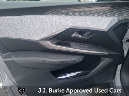 2026 Peugeot 3008  thumbnail