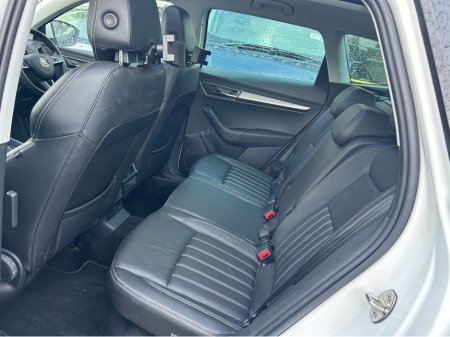 2018 Skoda Karoq AUTO SPORTLINE///ONLY68000KLMS///ELECTRIC MOONROOF//BEAUTIFULL UNMARKED BLACK PARCHMENT LEATHER WITH HEATED SEATS//ORIGINAL IRISH CAR WITH LONG NCT AND LOW TAX JUST 200EUROS///STUNNING CAR €19,950