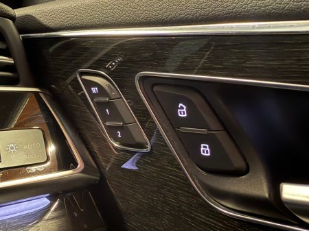 2019 Audi Q8 3.0TDI 50 286HP quattro TipTronic S Line €54,900 thumbnail