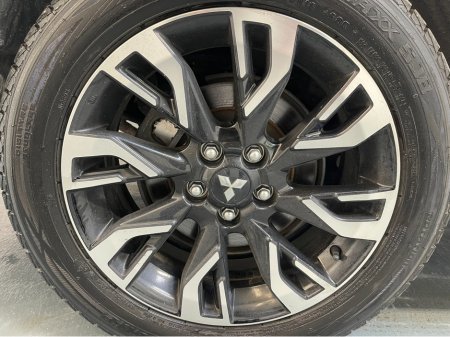 2016 Mitsubishi Outlander (Low Kms) HYBRID 2.0 PHEV AUTOMATIC 5DR MODEL  www.bolandscarcentre.ie €16,900 thumbnail