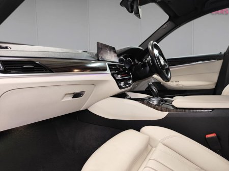 2017 BMW 5 Series FULL SERVICE HISTORY G30 520D €23,900