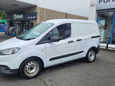 2022 Ford Transit Courier Base 1.5TD 75PS Manual €11,000
