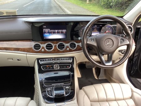 2017 Mercedes-Benz E Class E 220 d 220D Exclusive 4DR Auto €23,750 thumbnail