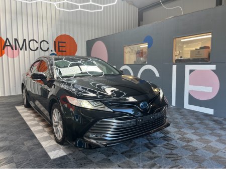 2019 Toyota Camry 2.5 HYRBID / 42k KMs / REVERSE CAMERA , ADAPTIVE CRUISE & MORE €23,950