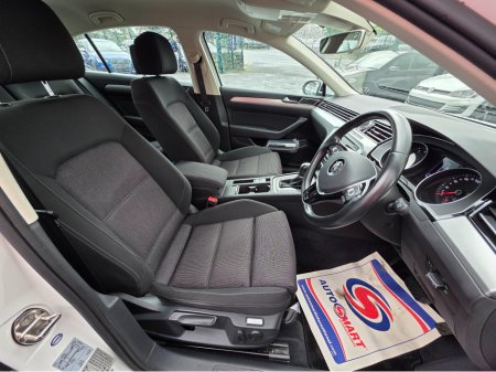 2016 Volkswagen Passat SALOON 1.4 TSI HIGHLINE ELECTRIC SEATS  SAT-NAV REV CAMERA BLIND-SPOT CARPLAY ANDROID AUTO €16,950
