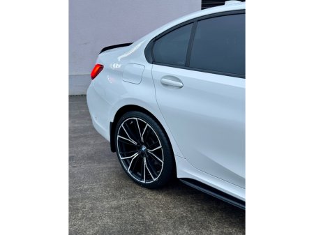 2022 BMW 3 Series  €32,995 thumbnail
