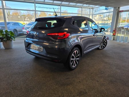 2022 Renault Clio ICONIC TCE 90 MODEL ECC 5 5DR €13,950