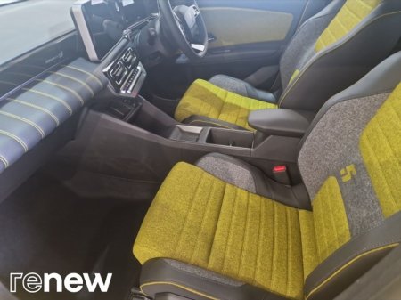 2026 Renault 5 E-Tech Iconic 52 kWh 150hp €35,495 thumbnail