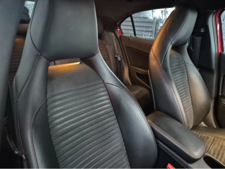 2013 Mercedes-Benz A Class A200 BLUE EFFICIENCY AMG SPORT 5DR AUTO €9,950 thumbnail