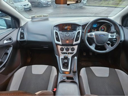 2013 Ford Focus ZETEC 1.6 TDCI 95PS 4DR thumbnail
