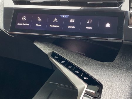 2025 Peugeot 5008 1.2 MHEV 145bhp E-DCS6 Allure €47,900 thumbnail