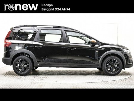 2023 Dacia Jogger TCe 110 Extreme SE €21,900 thumbnail