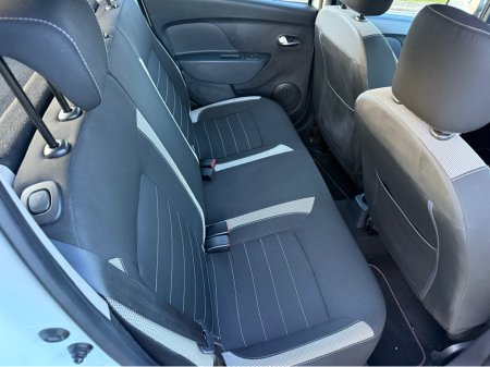 2017 Dacia Sandero STEPWAY SIGNATURE TCE 90 PH2 4 €7,990 thumbnail