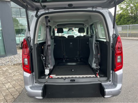 2026 Opel Combo Life Wheelchair Accessible (Taxi Spec ) Auto 7 Seats €59,000