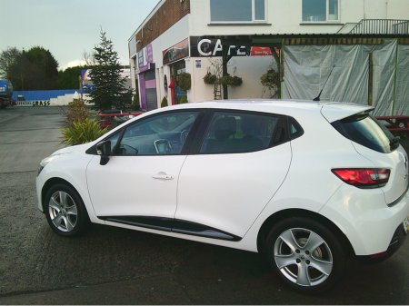 2016 Renault Clio NEW NCT 2028, DYNAMIQUE SAT./NAV., €270 TAX , LOW KMS. S./HISTORY. €8,999