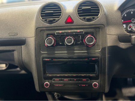 2012 Volkswagen Caddy 1.6 TDI MXLF C20 6SEATS 102 5DR A €11,950 thumbnail