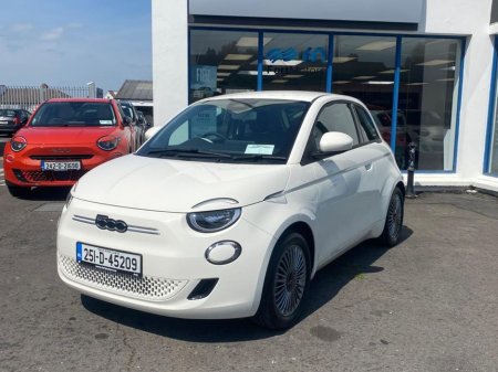 2025 Fiat 500e Icon EV 320km Range