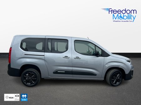 2026 Citroen Berlingo Multispace wheelchair accessible. new model. €34,400