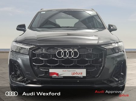 2026 Audi Q7 Audi Q7 SUV Competition TFSI e quattro 360 kW tiptronic *NEW CAR AVAILABLE FOR IMMEDIATE DELIVERY* €115,275
