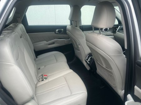 2023 Kia Sorento Phev K3 5DR Auto €44,950 thumbnail