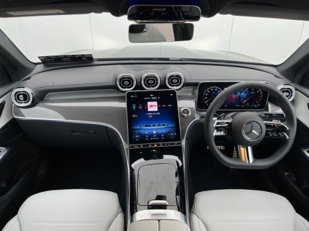 2025 Mercedes-Benz GLC Class GLC 220D AMG LINE 4Matic thumbnail