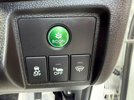 2016 Honda Vezel  €15,990 thumbnail