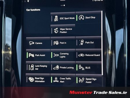 2018 Volvo XC60 D4 190HP AWD R-DESIGN €28,950 thumbnail