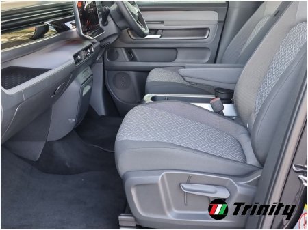 2025 Volkswagen ID.Buzz * 7 SEATER * ID BUZZ * LIFE * STUNNING SPECS * 86 kWh * TRINITY VOLKSWAGEN * €63,950