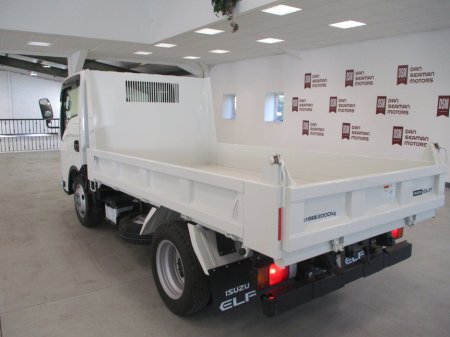 2024 Isuzu NPR  €44,500