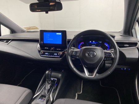 2023 Toyota Corolla Corolla Icon Tech Hev Cvt Icon Tech 122 VVT-h Auto Start/Stop €22,995 thumbnail