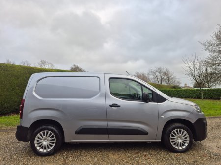 2022 Citroen Berlingo ENT BLUEHDI 100 MWB 6 650KG MY22 €16,250 thumbnail