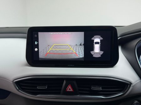 2022 Hyundai Santa Fe 1.6 PHEV *7 SEATER* €39,990 thumbnail