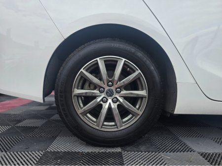 2020 Toyota Prius DAA-ZVW51 5DR AUTO €19,950 thumbnail