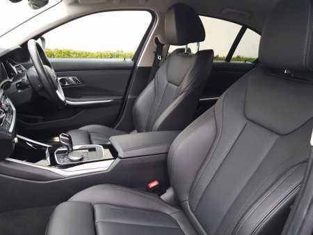 2022 BMW 3 Series 318d SE €39,995 thumbnail