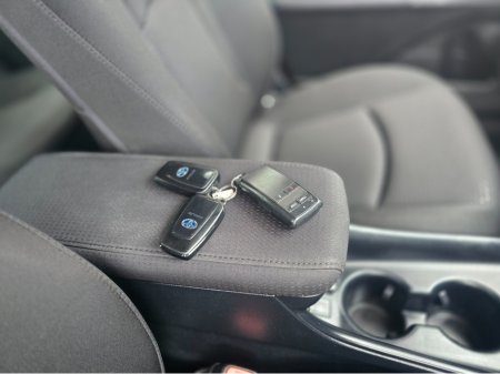 2020 Toyota Prius DAA-ZVW51 5DR AUTO €19,950 thumbnail