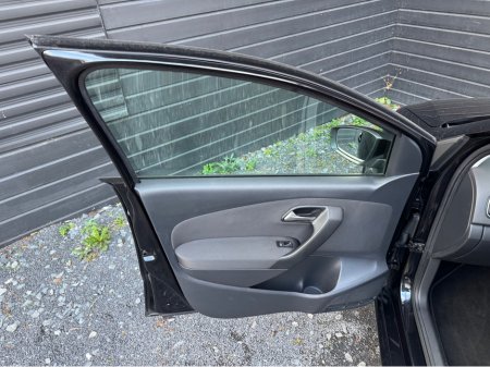 2014 Volkswagen Polo 1.2 TSI AUTO €8,995 thumbnail