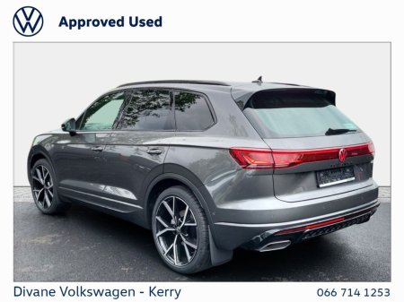 2026 Volkswagen Touareg COMMERICAL R-LINE 3.0 TDI 4X4 231 BHP SILICON GRAY METALLIC €89,000