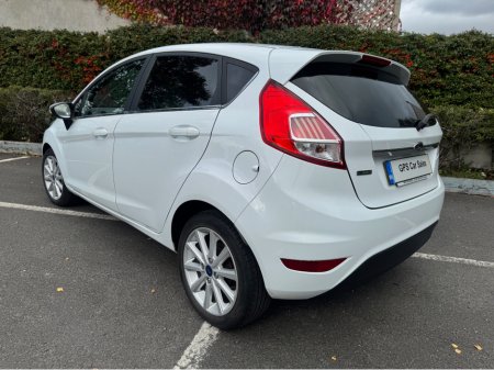 2016 Ford Fiesta 1.0 Petrol Titanium Ecoboost in exceptional condition, fresh NCT & warranty €8,750
