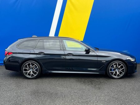 2023 BMW 5 Series 530e TOURING M-SPORT PRO 2.0 HYBRID // FULL SERVICE HISTORY // REVERSE CAMERA // APPLE CARPLAY/ANDROID AUTO €38,950