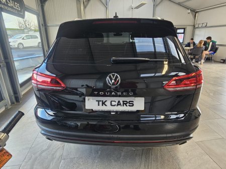 2023 Volkswagen Touareg 3.0TDI 231HP Elegance 4M DSG €51,000
