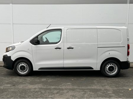 2025 Opel Vivaro Komfort | 1.5 | L1 | H1 | 120hp €30,077