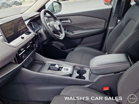 2025 Nissan Qashqai E-power SV MY24 04DR A €39,950 thumbnail