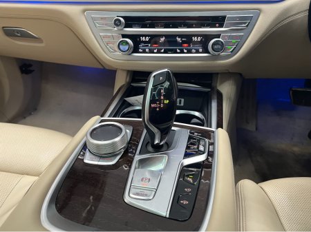 2017 BMW 7 Series ONLY €24950! 2017 BMW 740E iPERFORMANCE 2.0 AUTOMATIC / CRUISE CONTROL / 360° PARKING CAMERA / ELECTRIC MEMORY, HEATED & MASSAGING SEATS / PANORAMIC SUNROOF €24,950 thumbnail