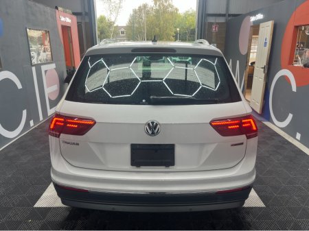 2018 Volkswagen Tiguan €25950! 2018 VOLKSWAGEN TIGUAN 2.0 DIESEL / 58K KMS / ADATPIVE CRUISE CONTROL, HEATED SEATS, REVERSE CAMERA & MORE €25,950