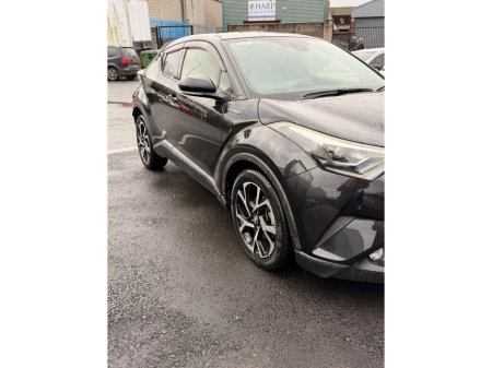 2017 Toyota C-HR  €19,000