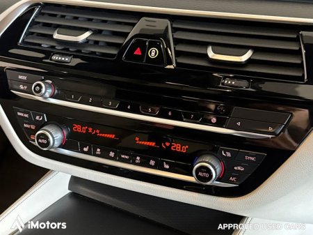 2022 BMW 5 Series 520D M-Sport PRO M-PERFORMANCE 4DR Auto €43,900 thumbnail