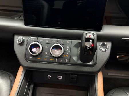 2023 Land Rover Defender X P400E FLAGSHIP MODEL €87,990 thumbnail