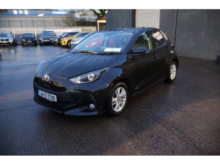 2024 Toyota Yaris LUNA 5dr Manual Great Spec! €19,995 thumbnail