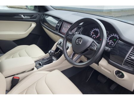 2020 Skoda Kodiaq 7S STYLE 2.0 TDI 150BHP DSG  *** Skoda Umbrella x 2 / Full Leather / Sat Nav / Reversing Camera *** €35,900 thumbnail